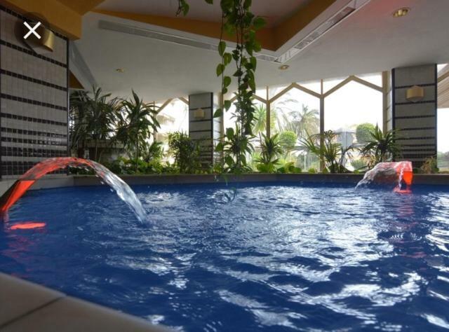 Benalbeach Jr Suite Malaga Luaran gambar