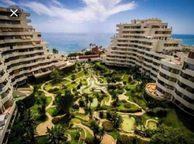 Benalbeach Jr Suite Malaga Luaran gambar