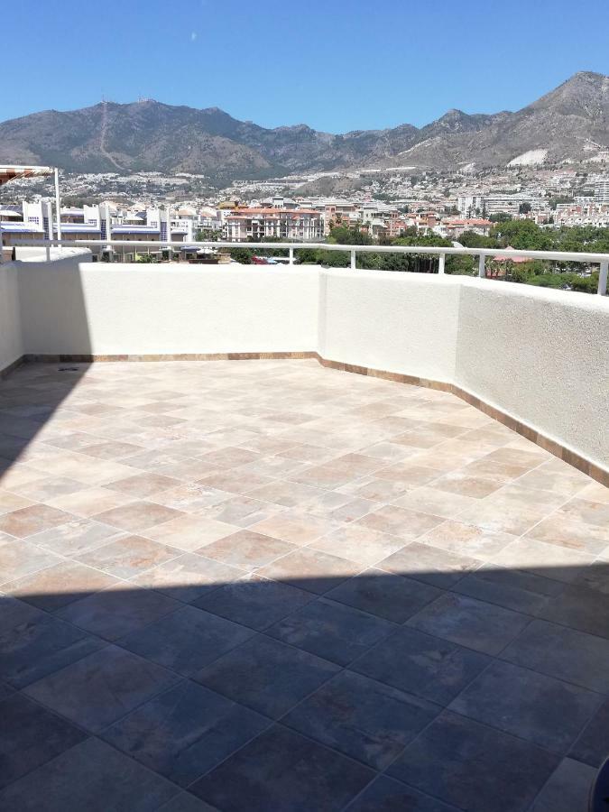 Benalbeach Jr Suite Malaga Luaran gambar
